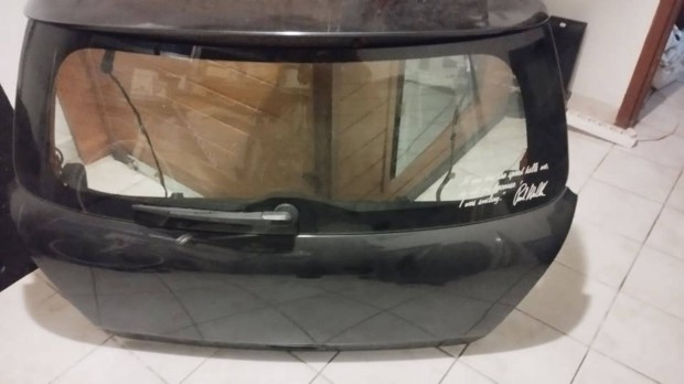 Suzuki Swift jobb h�ts� ajt�k