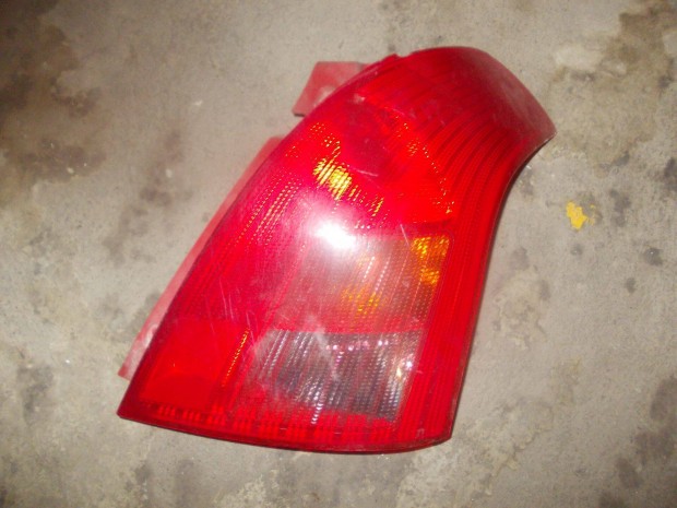 Suzuki Swift jobb hátsó lámpa 2005-2007