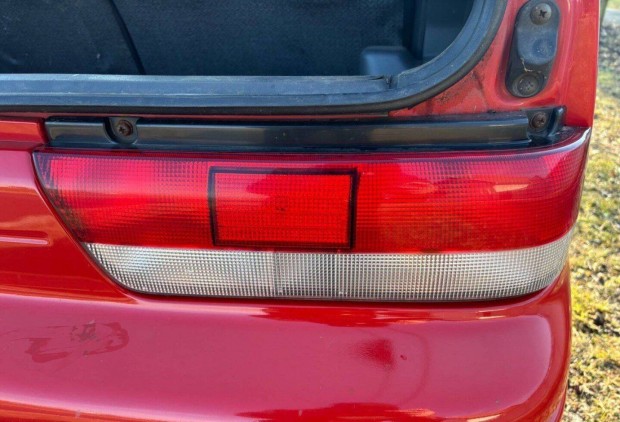 Suzuki Swift jobb hátsó lámpa