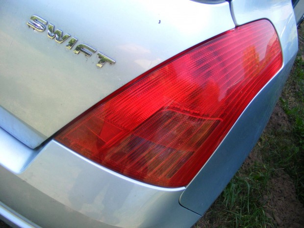 Suzuki Swift jobb hátsó lámpa eladó
