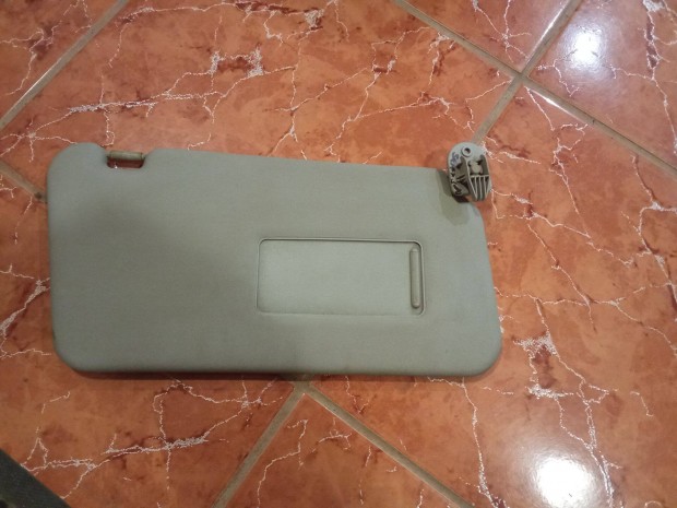 Suzuki Swift jobb napellenz� 2005-2010-ig