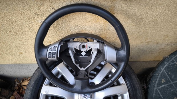 Suzuki Swift kormny 2005-10 multikormny 