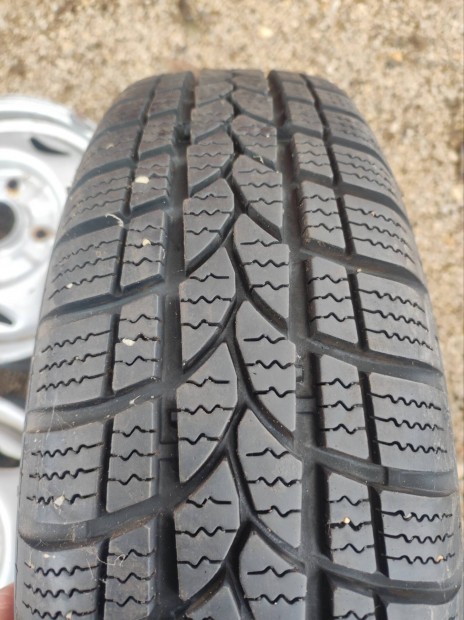 Suzuki Swift lemezfelni s 1db tligumi elad 