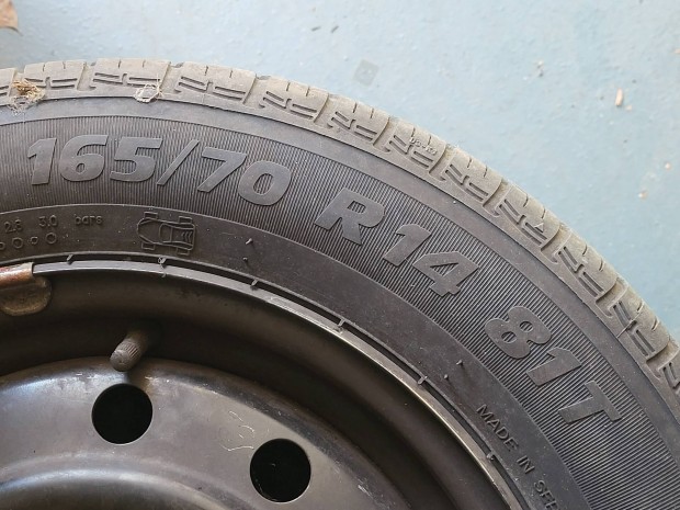 Suzuki Swift lemezfelni garnit�ra gumival eled�