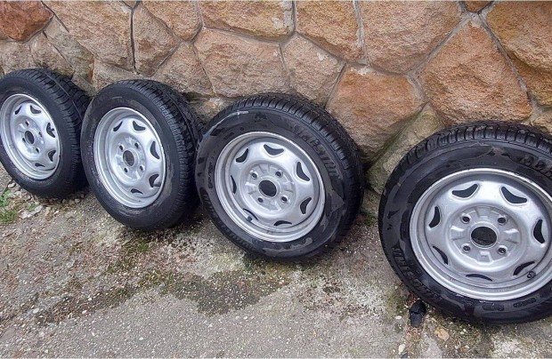 Suzuki Swift lemezfelni szett - 8000 a n�gy db