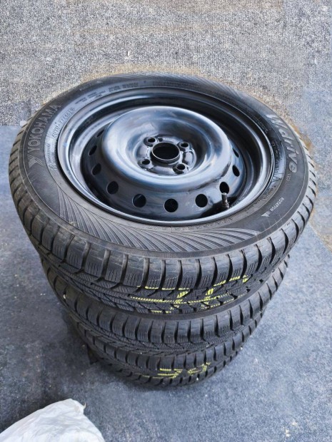 Suzuki Swift lemezfelni téli gumi 175/65 R15 4x100 Suzuki lemezfelni