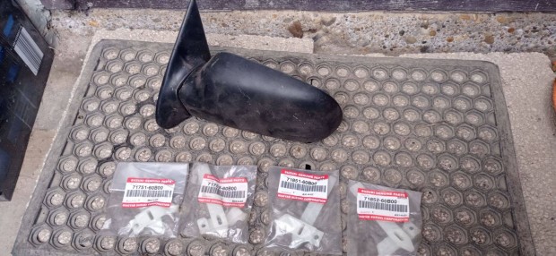 Suzuki Swift l�kh�r�t� tart� m�anyagok gy�ri bal visszapillant� t�k�r