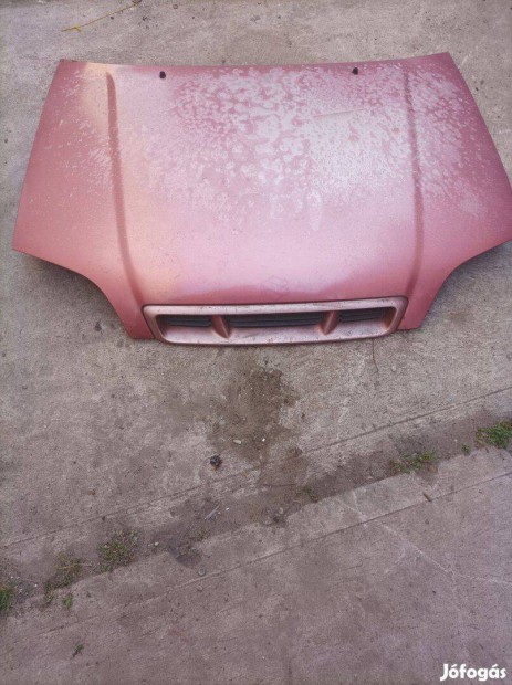 Suzuki Swift motorh�ztet� kis sz�ps�ghib�val kedvez� �ron elad�