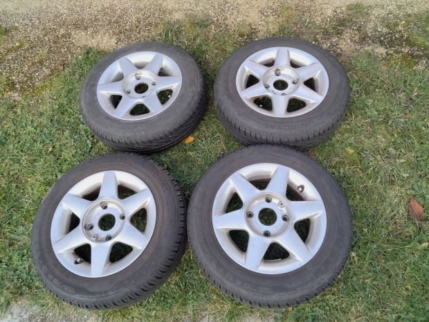 Suzuki Swift ny�ri gumi + felni szett elad�!