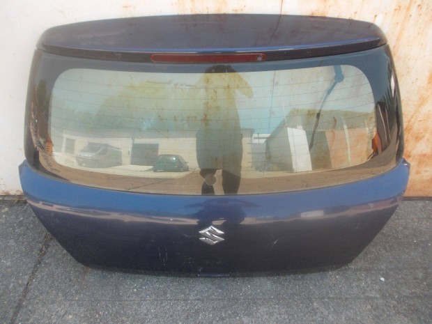 Suzuki Swift sötétkék csomagtérajtó 2005-2010