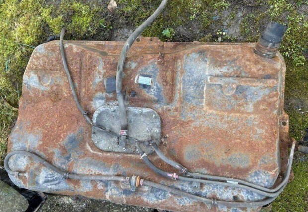 Suzuki Swift tank + ac pumpa