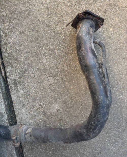 Suzuki Swift tankbetöltő benzin betöltő cső