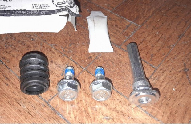 Suzuki Swift j fk csszka 1 db