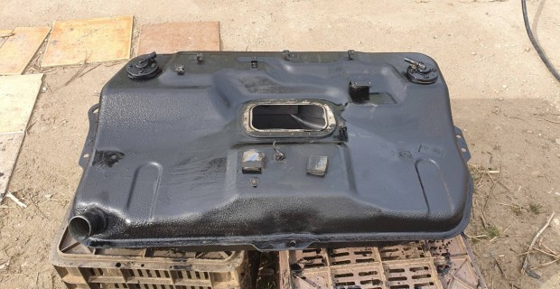 Suzuki Swift zemanyag tank 10000