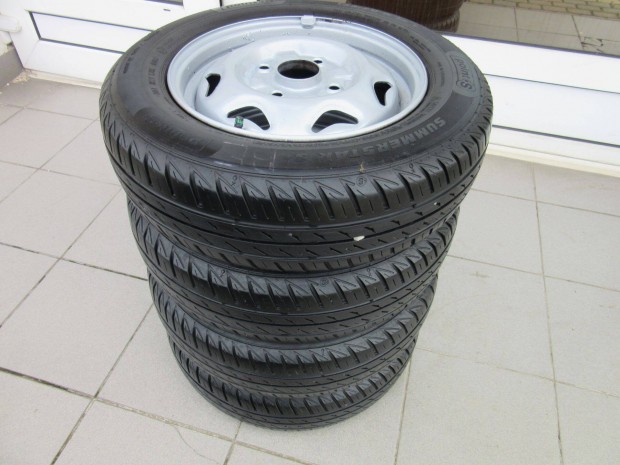 Suzuki Swiftre acélfelni 155/70 R 13 nyárigumival eladó