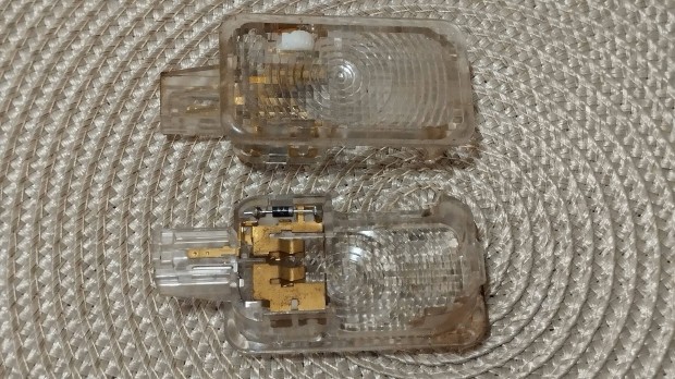 Suzuki Sx4 Liana Swift S-Cross Vitara bontott csomagt�r vil�g�t�s