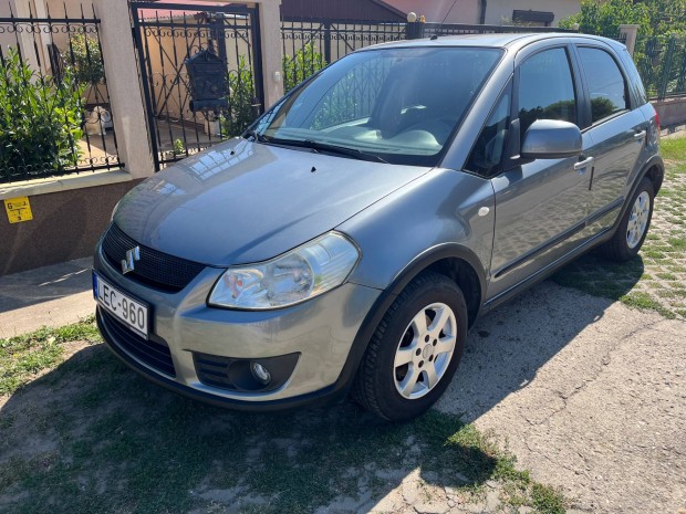 Suzuki Sx4 elad