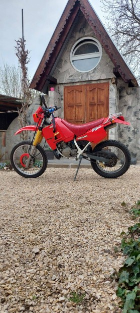 Suzuki TS 125 R