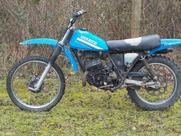 Suzuki TS 125-ös,2 ütemű alkatrész Tapolcán eladó