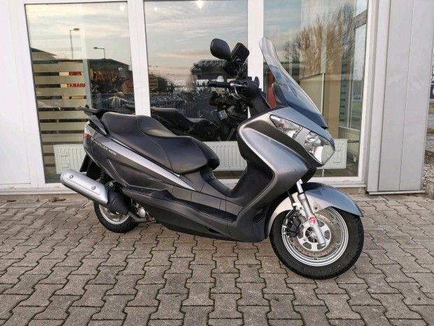 Suzuki UH 125 Burgman