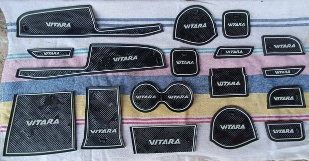 Suzuki Vitara 17 részes kiegészítő szett