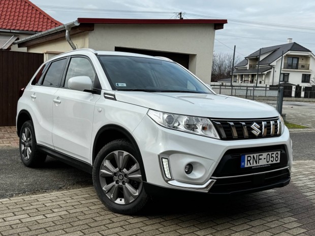 Suzuki Vitara 1.4 GL+ /76.000.km/�l�sf�t�s/Tolat�kamera/Aut�besz�m�t�s