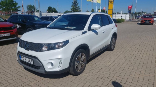 Suzuki Vitara 1.6 GLX Limited Vezetett szervizk...
