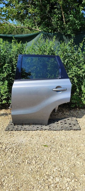 Suzuki Vitara 2005-2015 bal hátsó ajtó - komplett