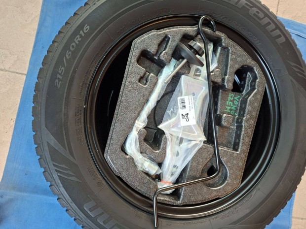 Suzuki Vitara 215/60r16 gyri teljesrtk ptkerk szett