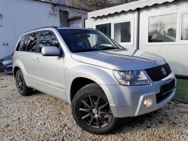 Suzuki Vitara Grand2.0 Jlx-A Limitlt 139e km!