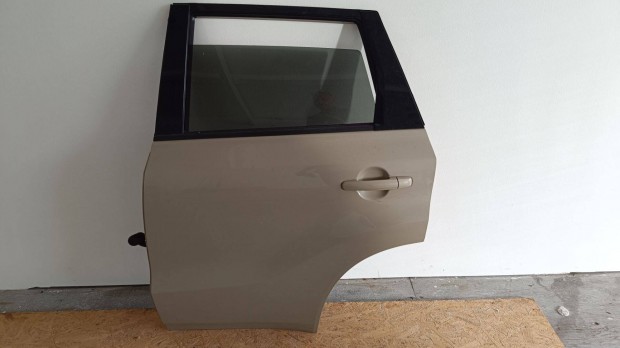 Suzuki Vitara LY alkatrszek ajt srvd lmpa vlt