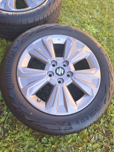 Suzuki Vitara/Sx4 Scross Alufelni 215 55 R17 Nyári Gumikkal