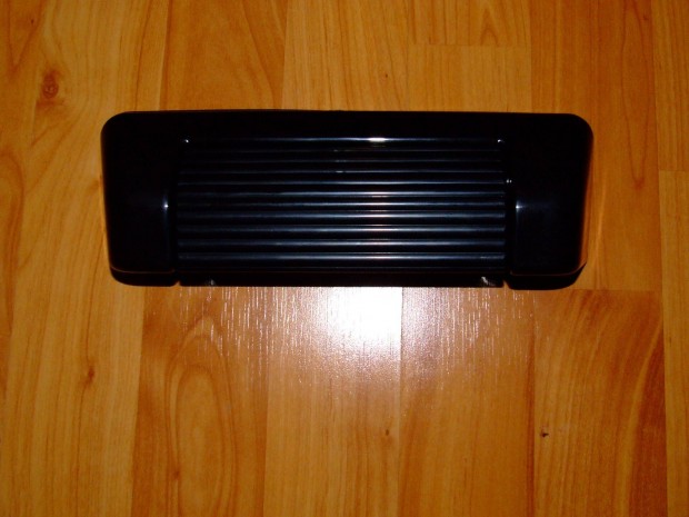 Suzuki Vitara csomagtér nyitó fogantyú