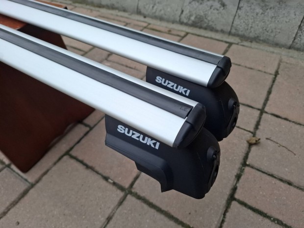 Suzuki Vitara gyri tetcsomagtart nem Thule