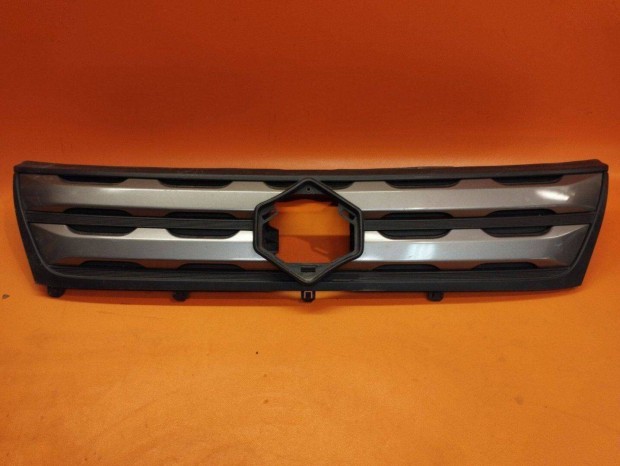 Suzuki Vitara hűtőrács 15-től (m.20)