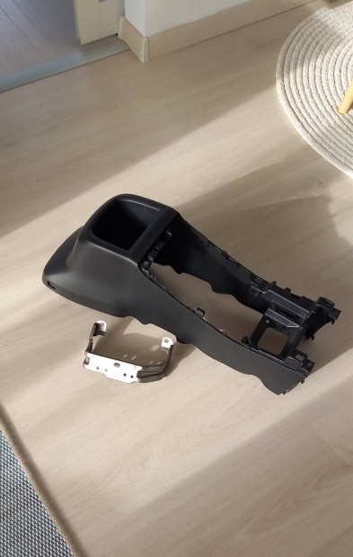 Suzuki Vitara kard�nbox