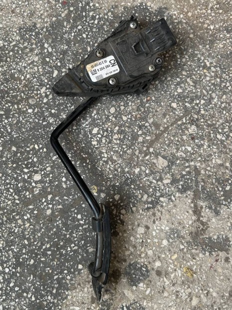 Suzuki Wagon R+ elektromos g�zped�l ped�l