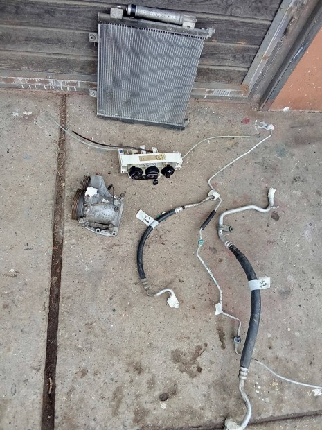 Suzuki Wagon R+ komlett kl�ma (2003-2004)