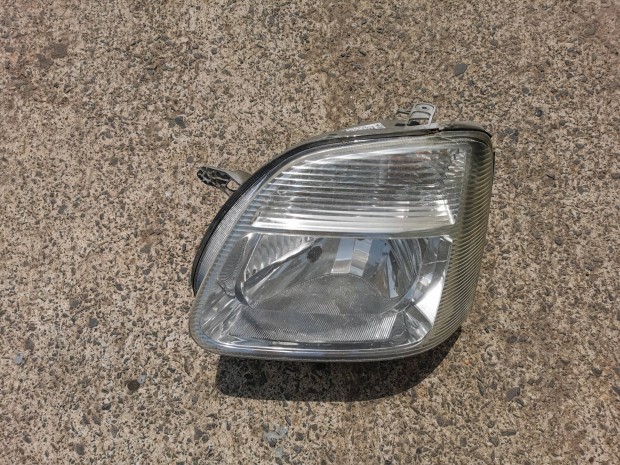 Suzuki Wagon R bal oldali fényszóró lámpa