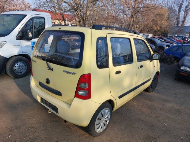 Suzuki Wagon R karosszria elemei srga