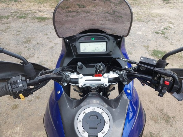 Suzuki XF 650 Freewind