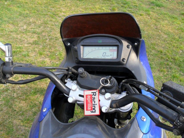 Suzuki Xf 650 Freewind Mszerfal s tank idom elad