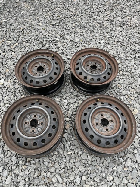 Suzuki, Toyoyta 14 colos lemezfelni elad�. f�kporos. 4db-18000ft