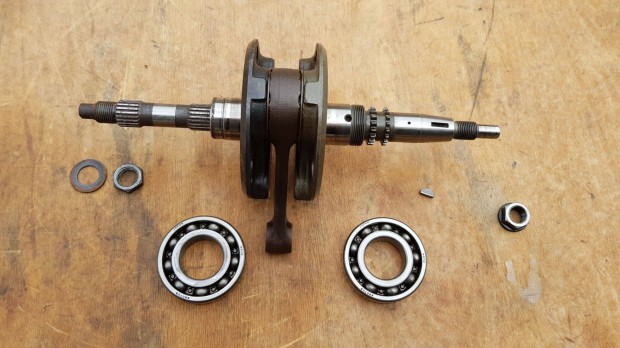 Suzuki burgman 400 főtengely