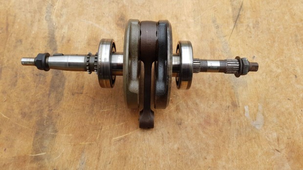 Suzuki burgman 400 ftengely