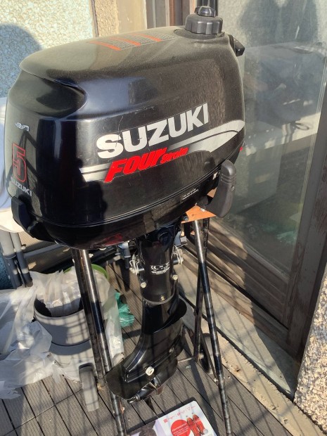 Suzuki df 5 le csnakmotor elad