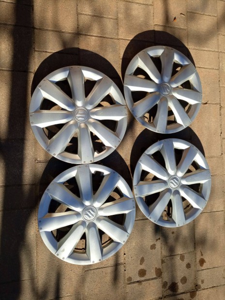 Suzuki disztrcsa16"