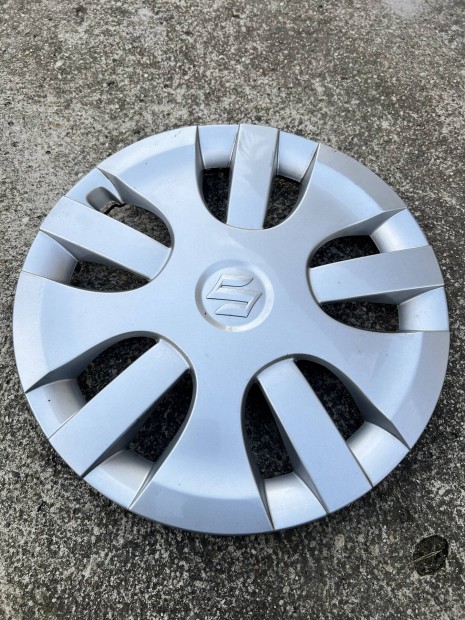 Suzuki dsztrcsa 15"