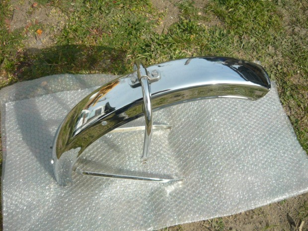 Suzuki eko első sárvédő