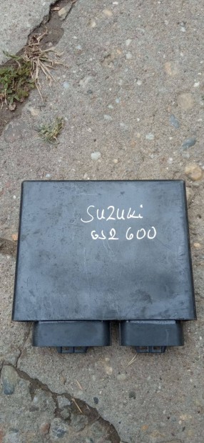 Suzuki gsr600 motorvez�rl� elektronika